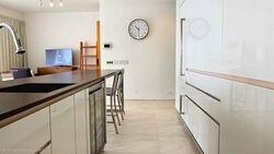 111 Emerald Hill (D9), Apartment #568511051